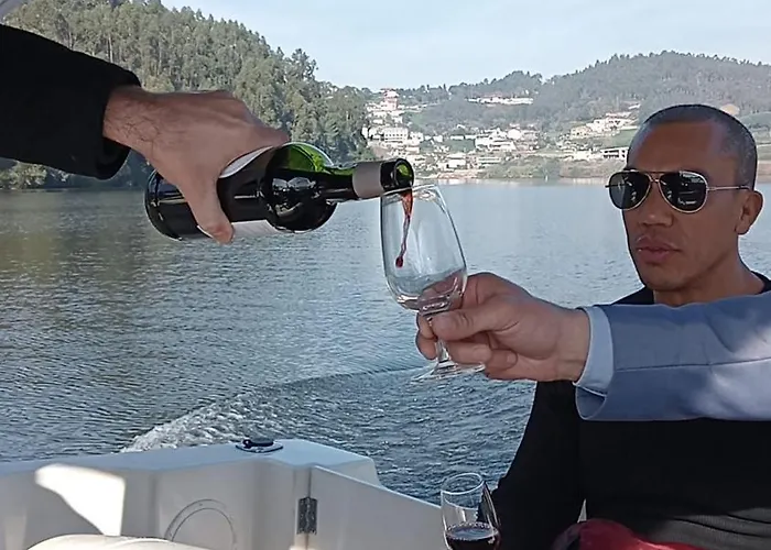 بوتيل Sunset River