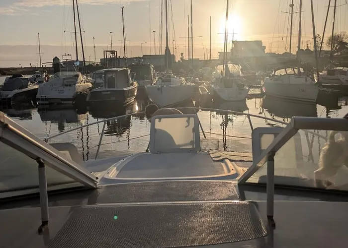 Sunset River * فيغيورا دا فوز