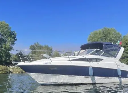 Sunset River Bateau-hôtel *