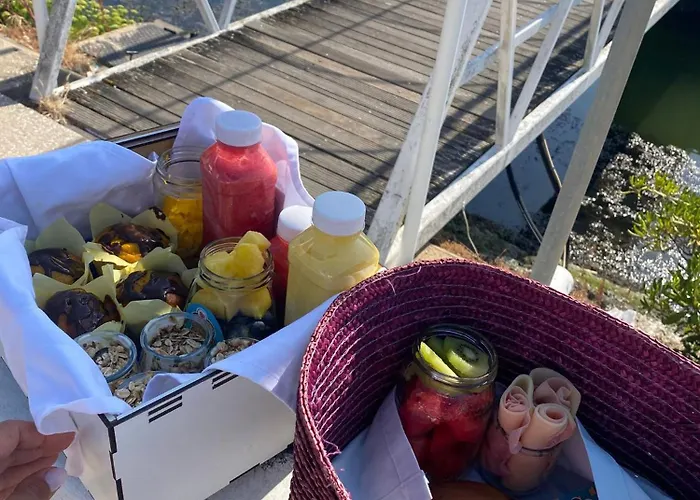 Sunset River Bateau-hôtel *